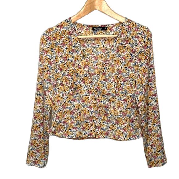 Nasty Gal Multicolored Floral V-Neck Button Front Top Size 2 - Picture 8 of 9